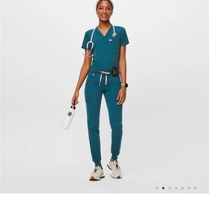 Caribbean blue Figs scrubs